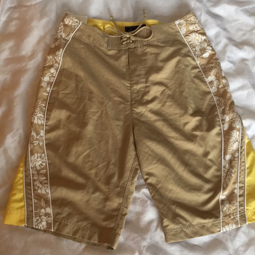 Foot Locker Men’s Board/Swim Trunks Shorts Tan Sz 32